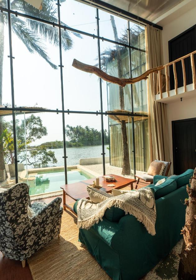 Kaia Oceanfront Goa Hotel 4*